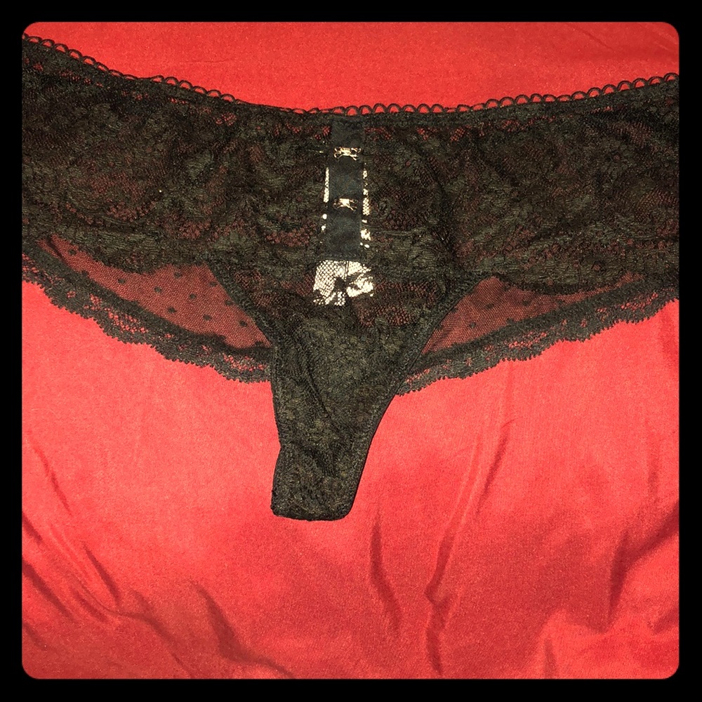 VS lace thong